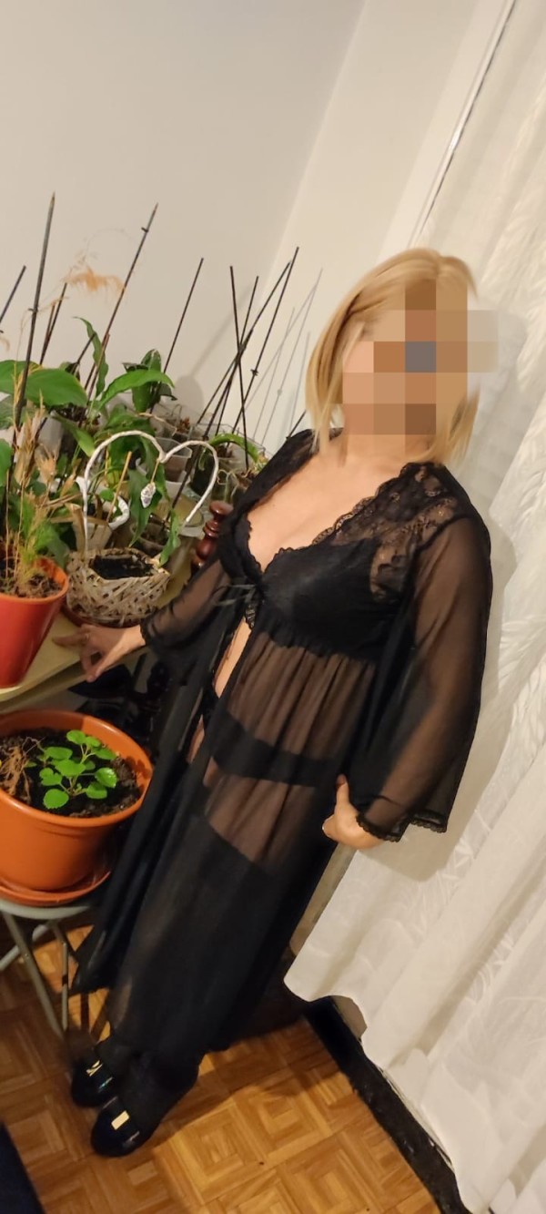 NOVEDAD SARA MADURITA ELEGANTE TRATO DE NOVIOS