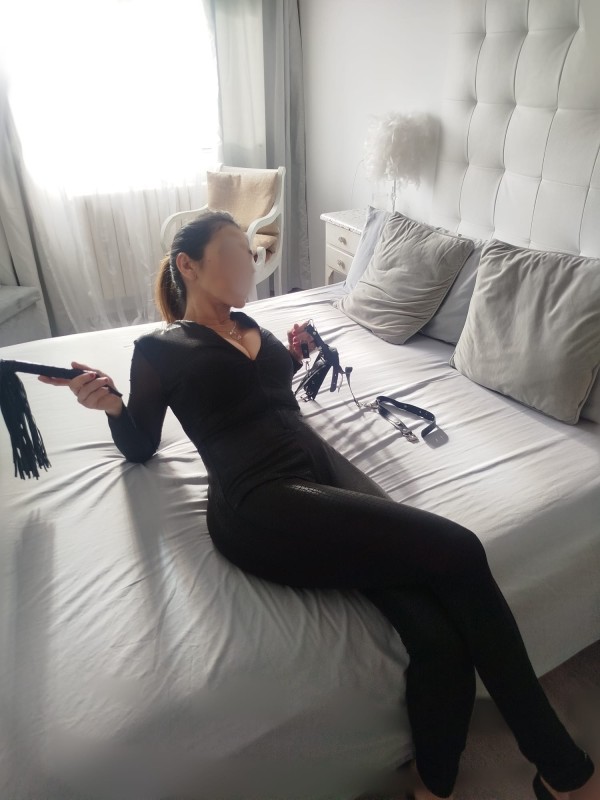 NOVEDAD ESPAÑOLA PLACER EN PURO ESTADO.. DOMINATRIX