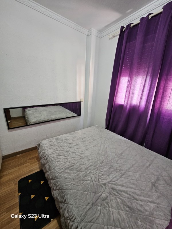 Se alquiler habitación por semana