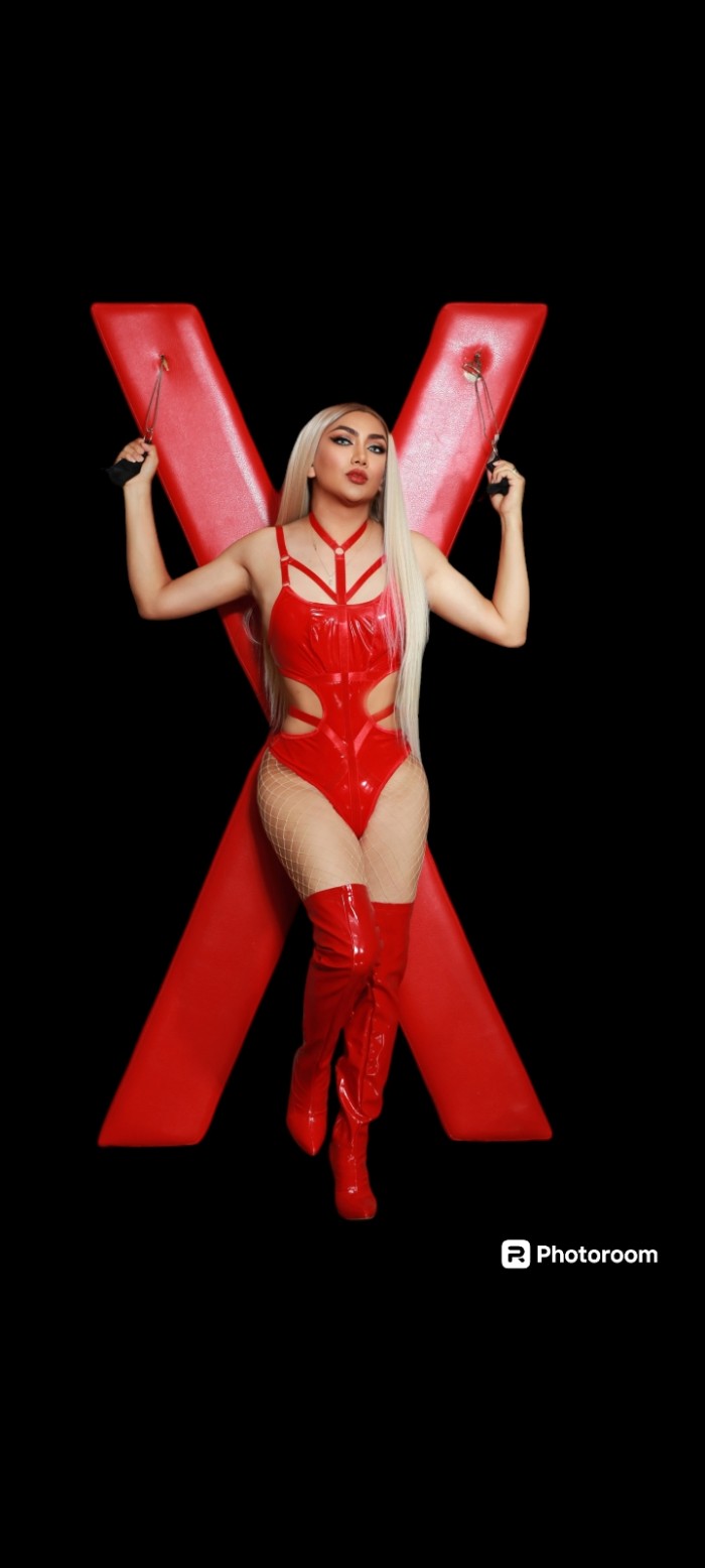 AMA DOMINANTE ACTIVA BESO NEGRO PROFUNDO 17CM DE P