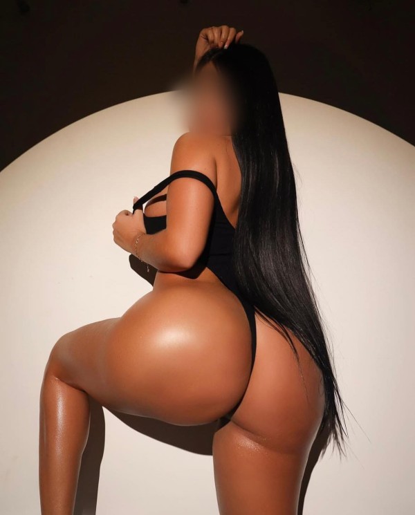 MASAJES DE LUJO… CARIÑOSA, SENSUAL Y ATREVIDA