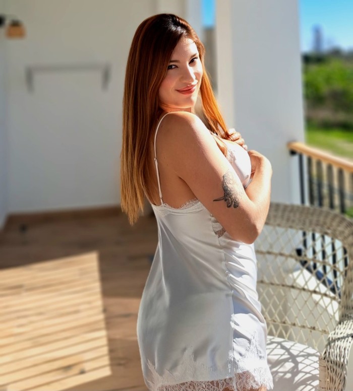 TRANS ELEGANTE, UNICA Y ARDIENTE