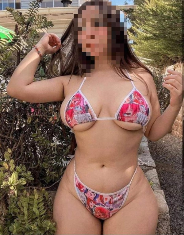 CHICA MASAJISTA DIVERTIDA CON FINAL FELIZ