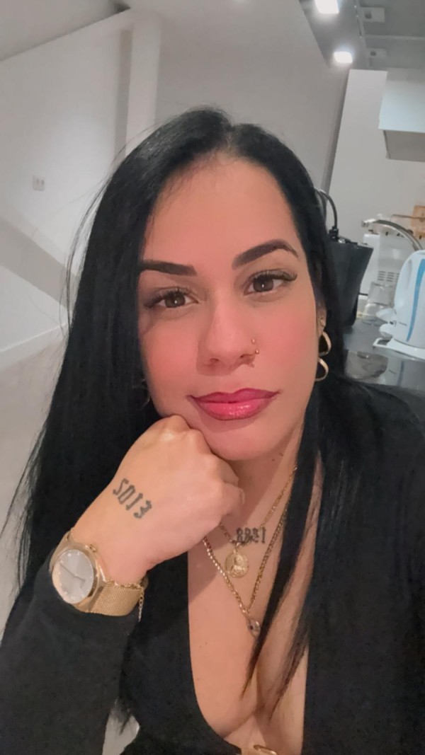 Patricia caliente y seductora experta en pollas 27años