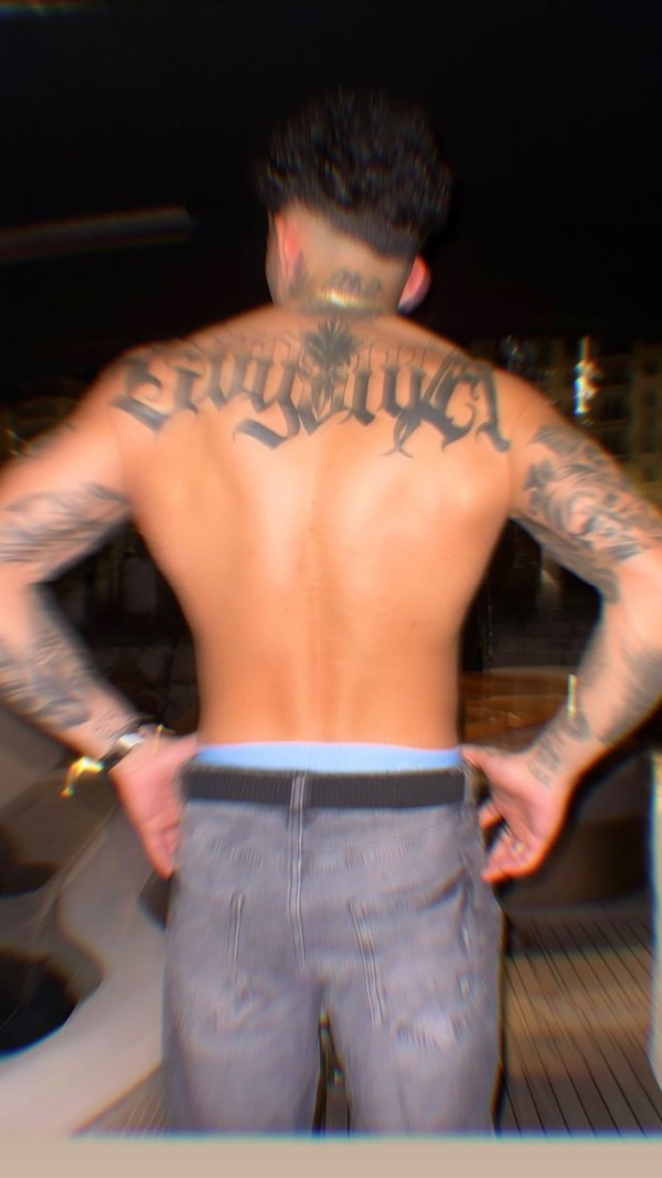 NIÑATO DEPORTISTA, MODELO COLOMBIANO. SUITE PRIVADA