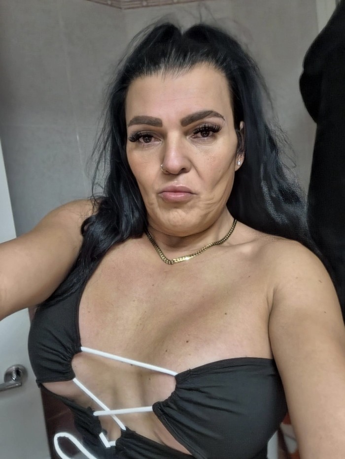 Valeria hago videollamada y salida 24 horas
