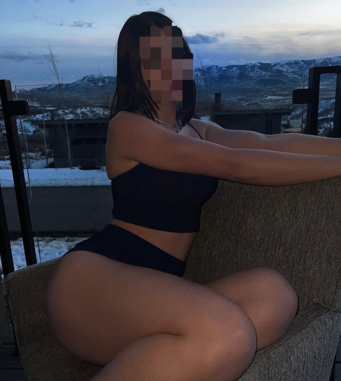 JOVENCITA MULTIORGASMICA Y FIESTERA