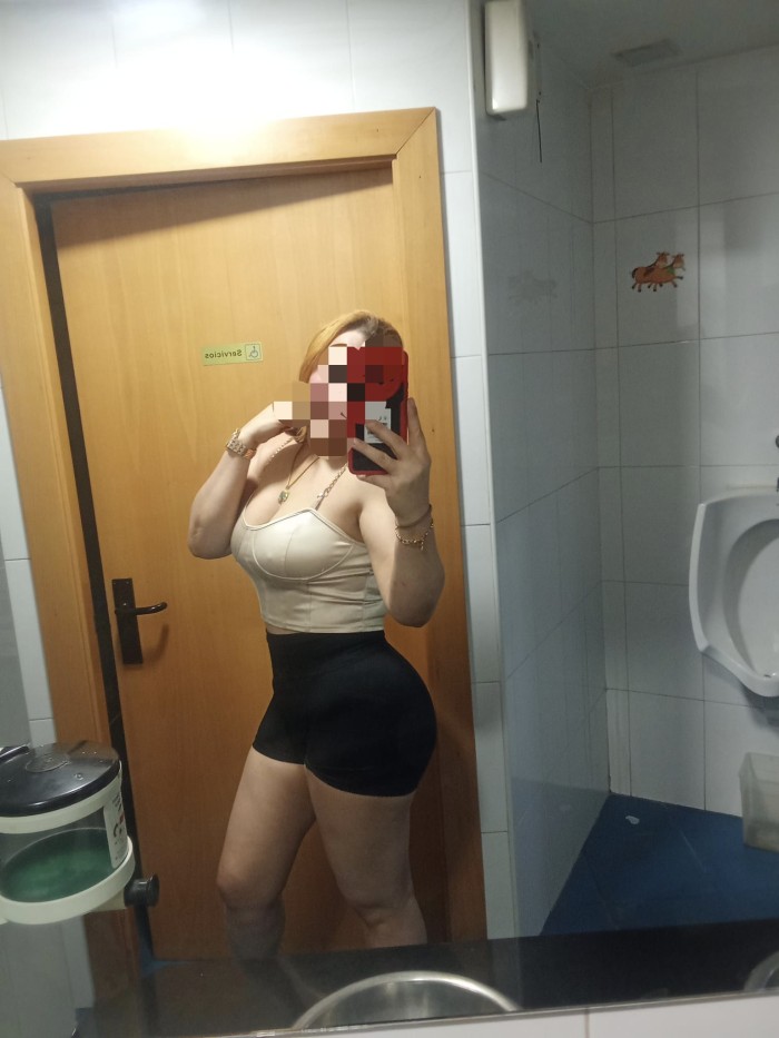 SOMOS DOS CHICAS LATINAS CACHONDAS Y FIESTERAS