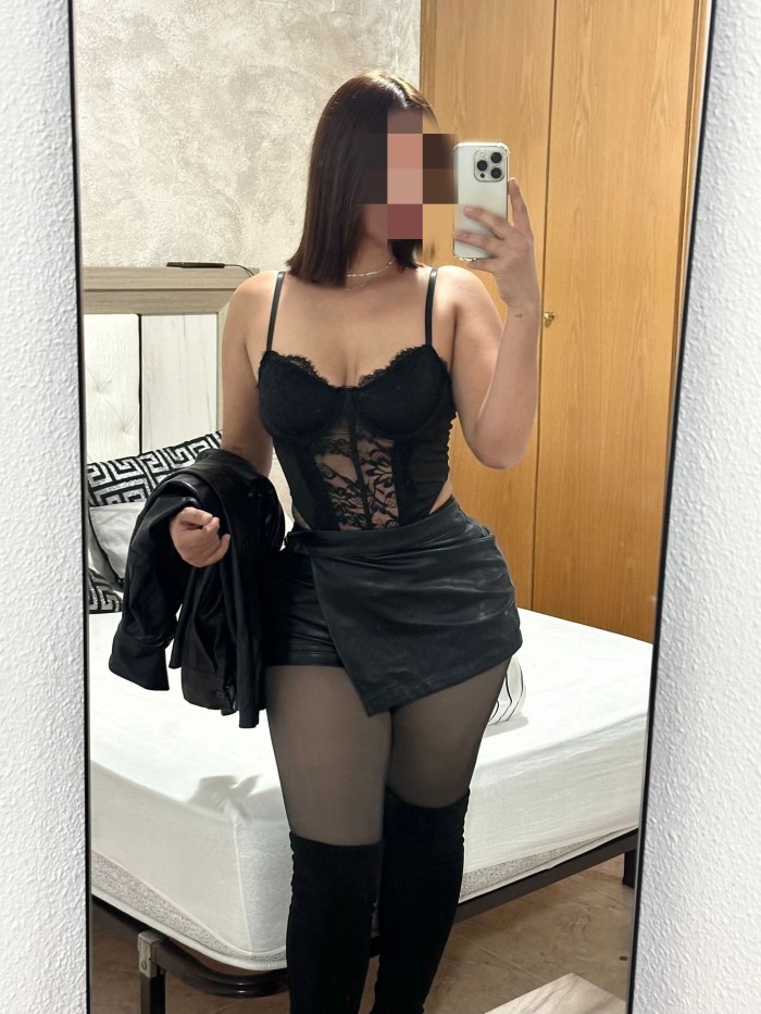 MULTIORGASMICA Y FOGOSA QUIERO MUCHAS POLLAS