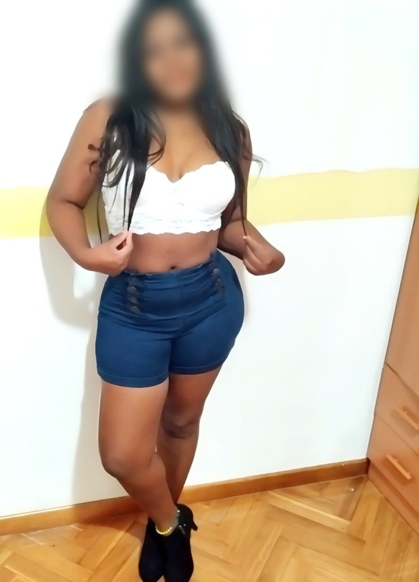 Cata Mulata Viciosa Jovencita Para Guarreo De NUEVO En Cala Ratjada