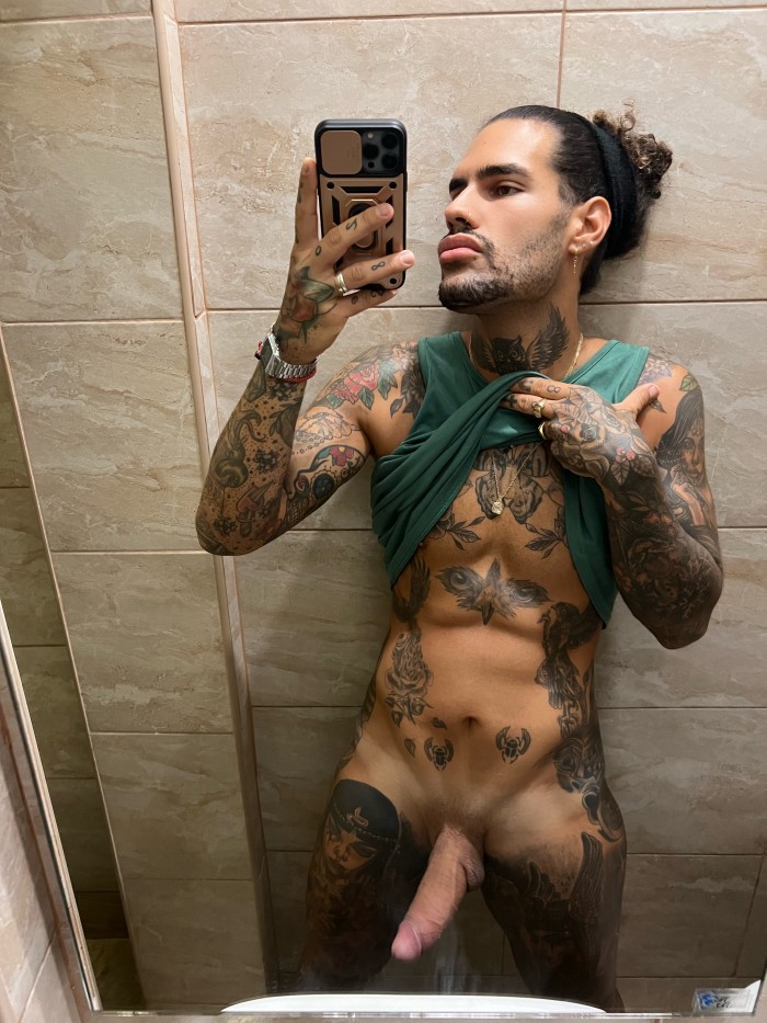 Novedad en tu ciudad. Gran polla XXL para tu trase