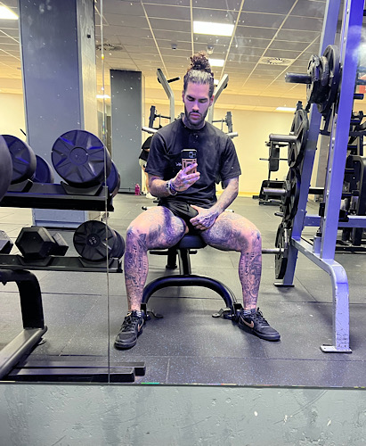 Novedad en tu ciudad. Gran polla XXL para tu trase