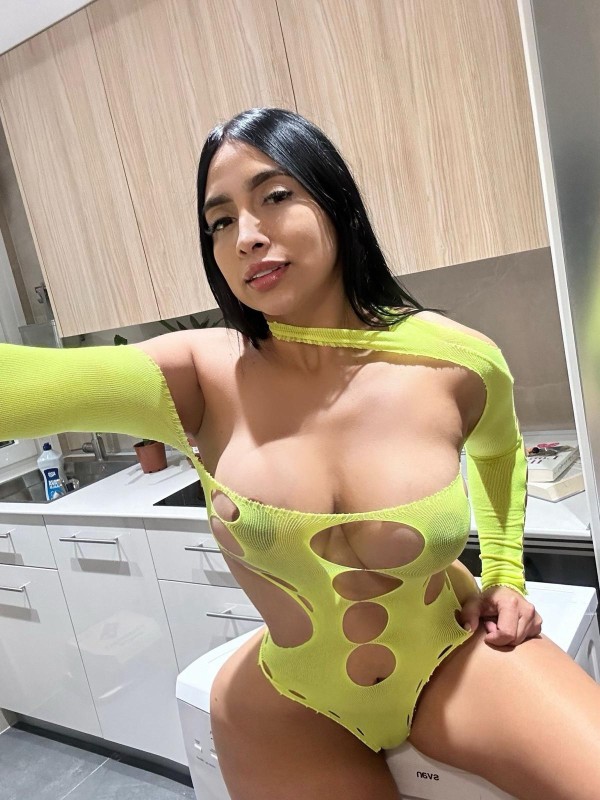 Sexo a top dame caña estoy muy cachonda