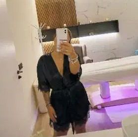 Sexy atrevida…  fiesta y toda una actriz  porno  en la intimidad