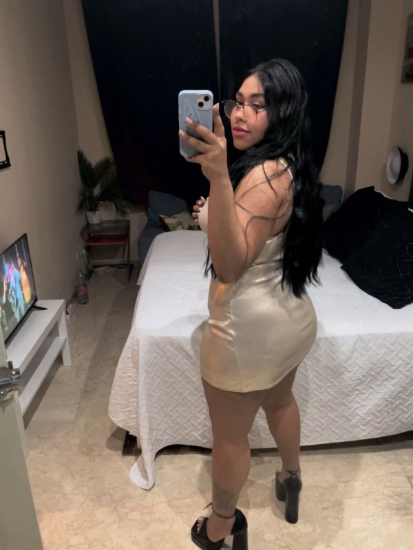 Aquí estoy para complacerte en todo lo q me pidas griego a tope muy fiester