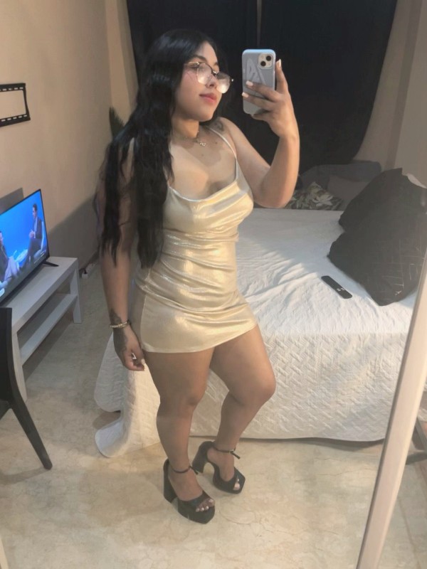 Aquí estoy para complacerte en todo lo q me pidas griego a tope muy fiester