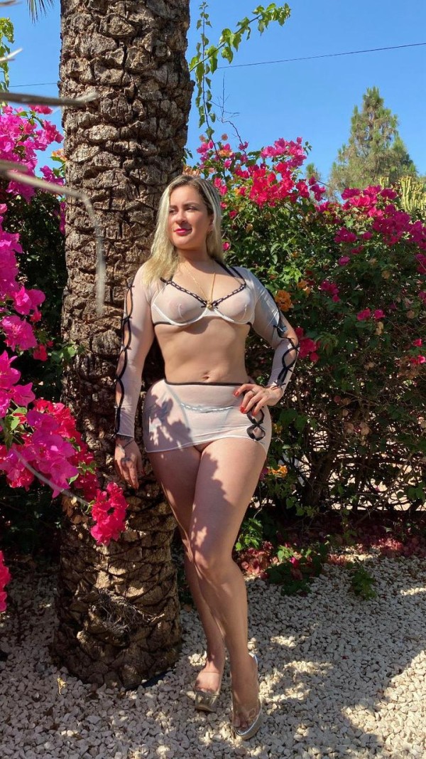 LATINA CACHONDA Y MORBOSA