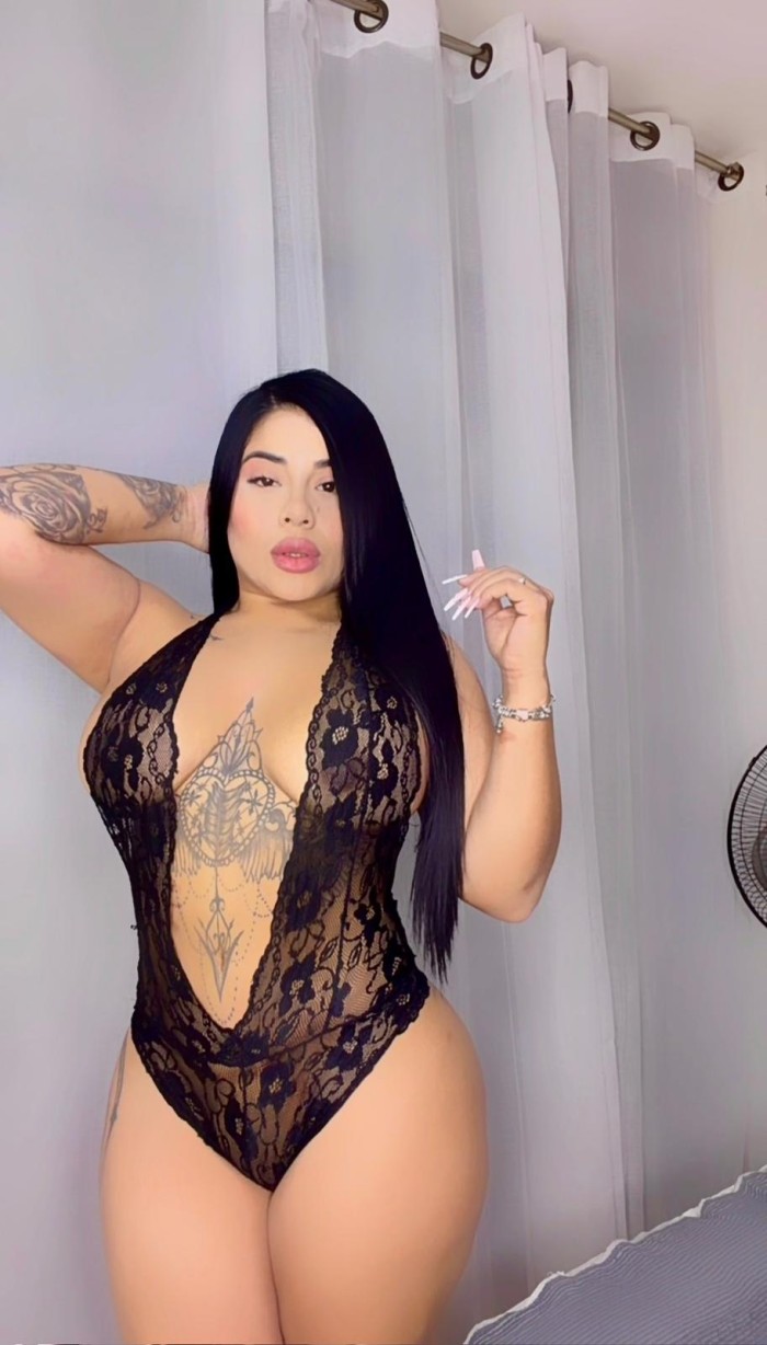 COLOMBIANA NUEVA EN CANARIAS EXCELENTES CURVAS