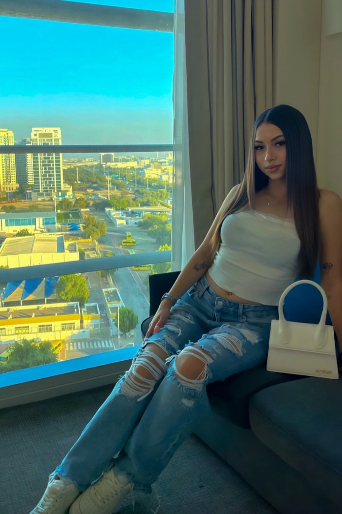 Nena caliente tus fantasías las cumplo