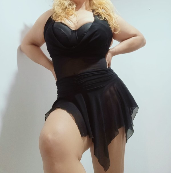 MASAJES  TERAPÉUTICOS UNA HORA 40€ DISPONIBLE JUEVES VIERNES y SÁBADO.