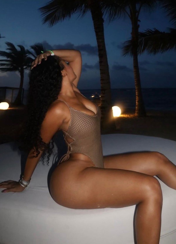 Karina Independiente vamos a darnos placer