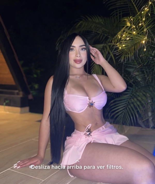 Poble nou hermosa latina fiestera morbosa activa y pasiva