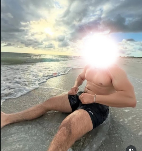 THE BOSS , tengo un uniforme d colegiala esperando para q seas mi putita