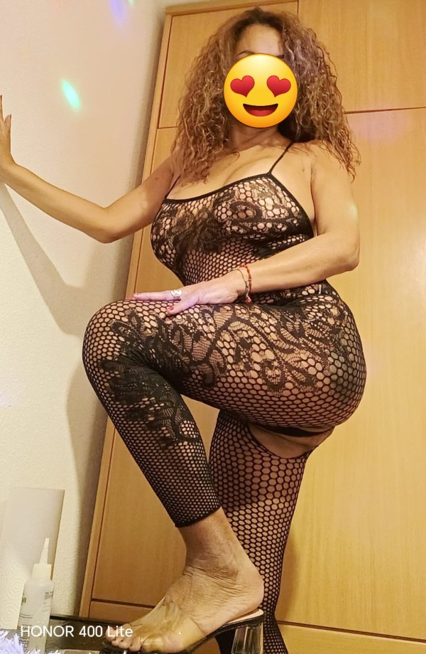 Latina madurita ,Reina del griego NO SALIDAS