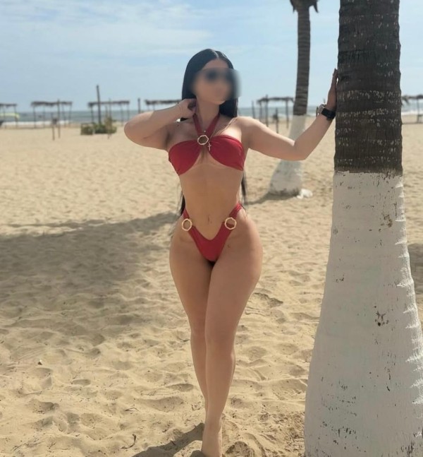 Daniela complaciente