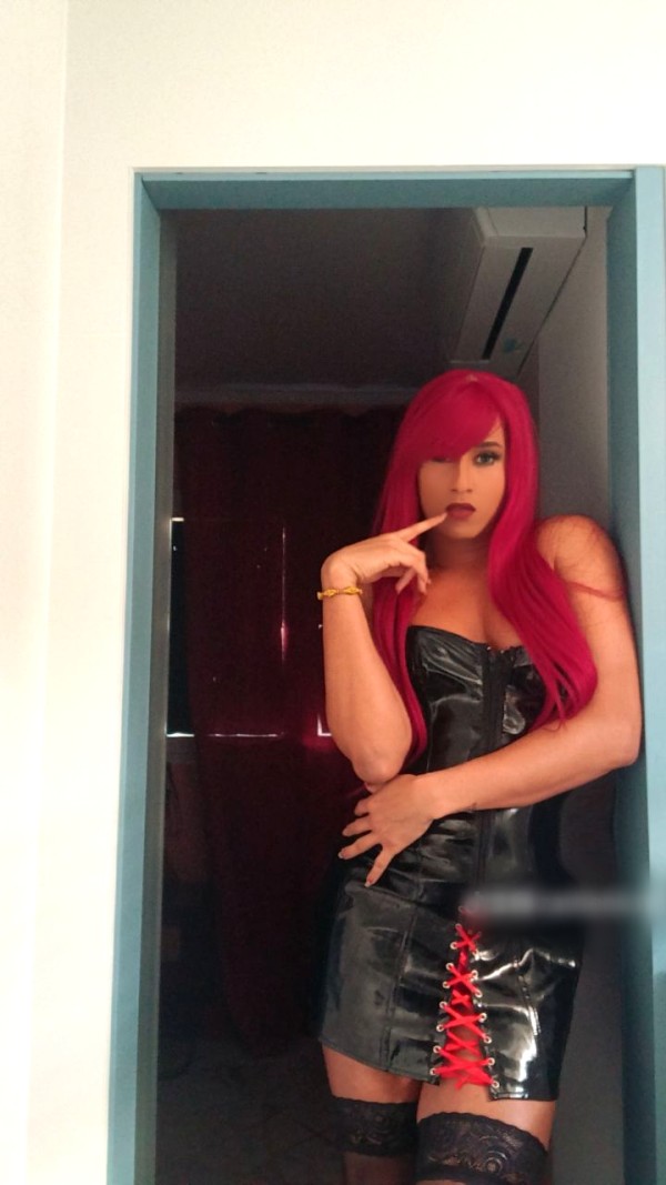 Ardientemente  viciosa y llena de leche