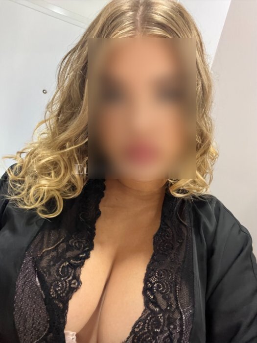 PLACER RUBIA QUE QUIERE DIVERSION EN GAVÁ 24H