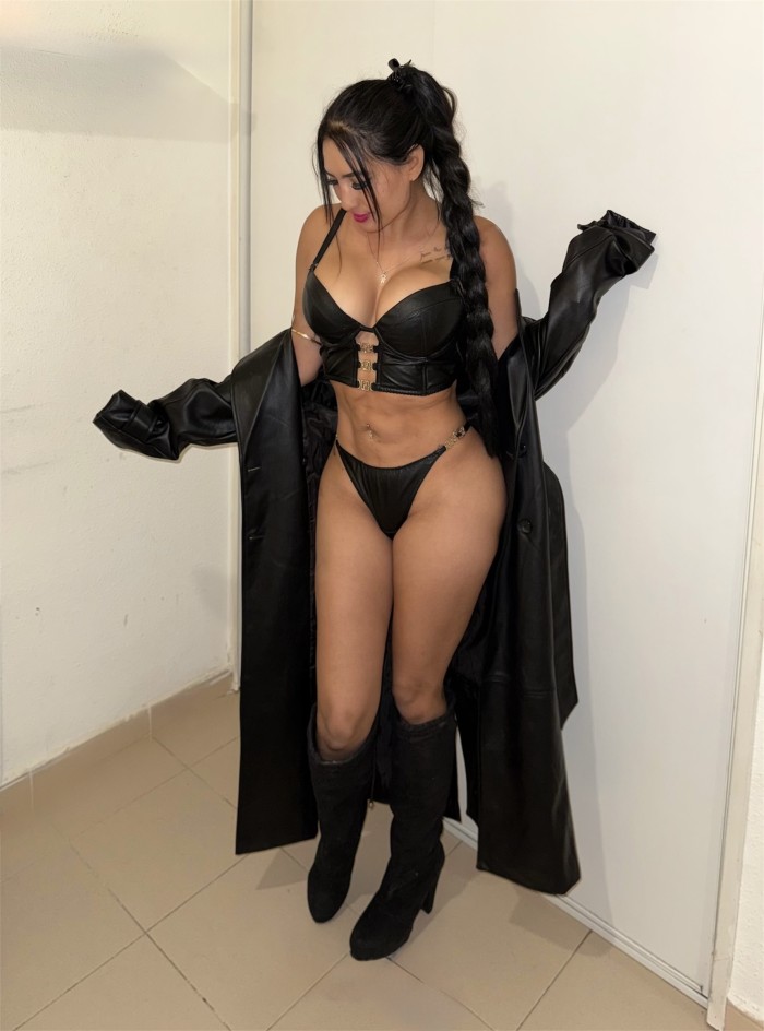 COLOMBIANA DISPONIBLE PARA SALIDAS Y VIDEOLLAMADAS