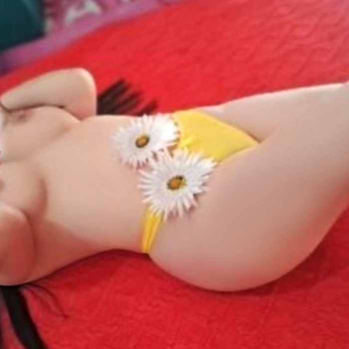 Jovencita guapa tetoncita