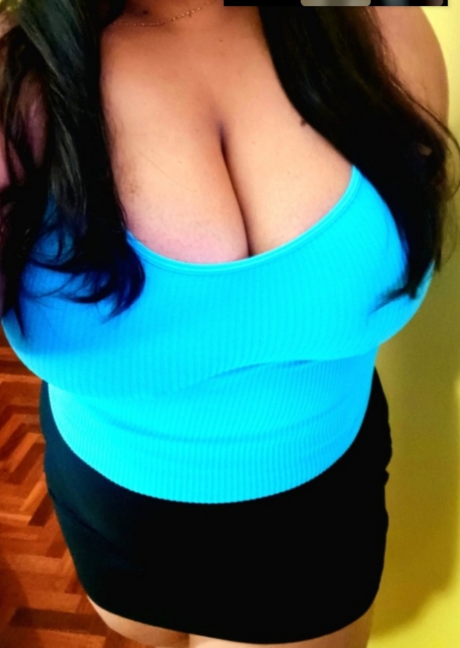 RELLENITA CON GANAS DE FOLLAR,MASAJES ,VIGO