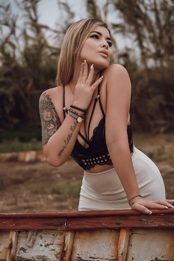 PARTY GIRLS TO HOTELES AND AT HOME
