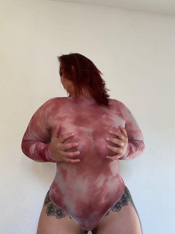 Me corro a chorros encima…