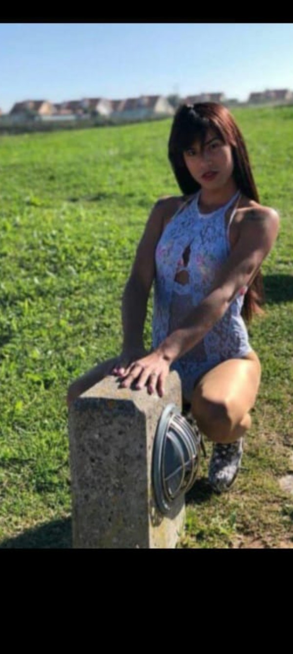 RECIEN LLEGADA COLOMBIANA