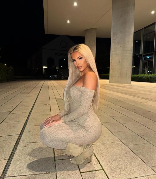 SARAH 28 años, MASAJISTA EXCLUSIVA e INOLVIDABLE…