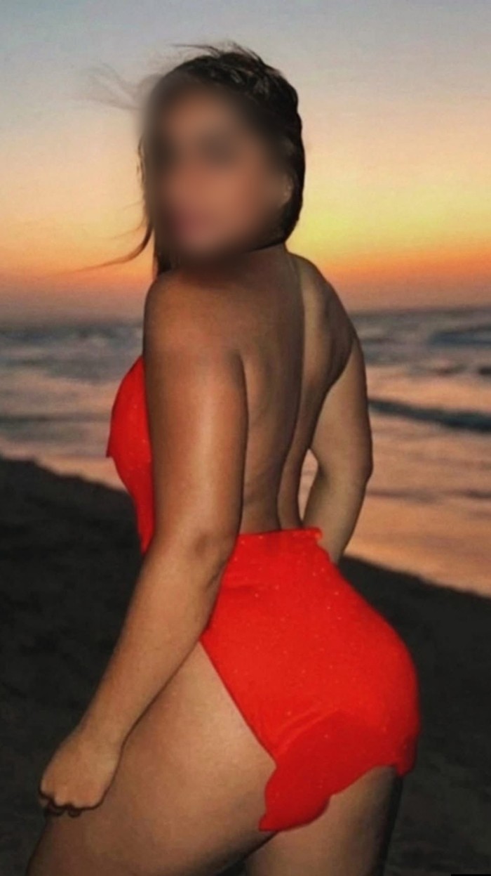 POR EL RAFAL – COLOMBIANA DE LUJO EXPLOSIVA, ARDIENTE SIN LIMITES