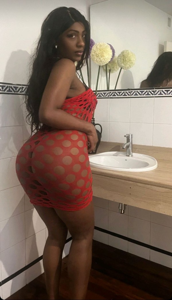 Gleicy trans una mulata muy wapa y femenina