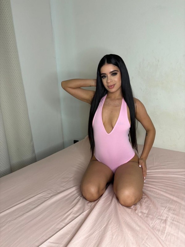 LUCIANA MORENAZA, ATREVIDA, SEXY, CALIENTE Y DE MENTE ABIERTA