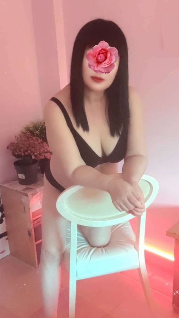 ATRACTIVAS SENSUALES, TERRASSA, 633399877