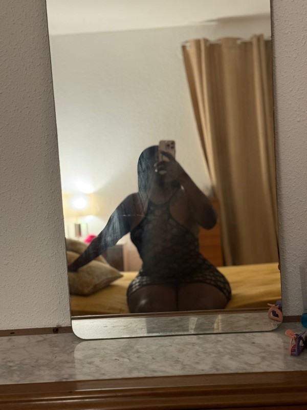 ¡NOVEDAD! UNA JOVEN CON MUCHO PLACER Y JUGUETEO