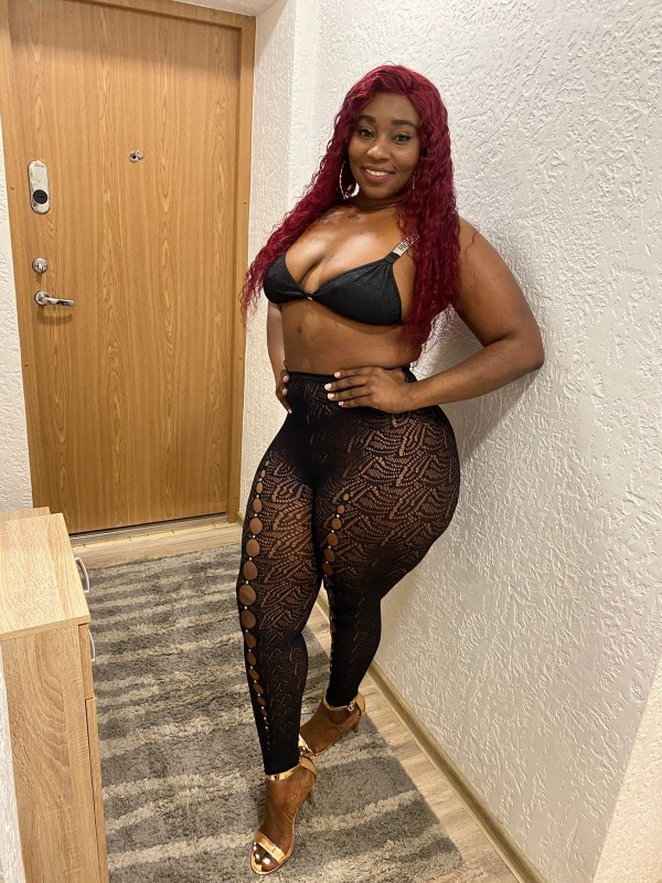 ¡NOVEDAD! UNA JOVEN CON MUCHO PLACER Y JUGUETEO