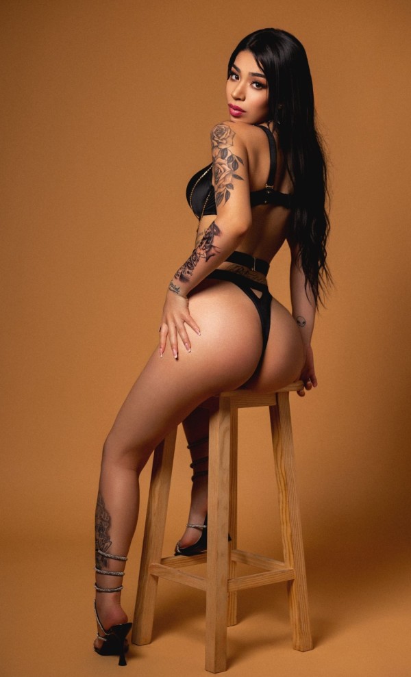 NUEVA!Jovencita de LUJO con muchas ganas de FOLLAR