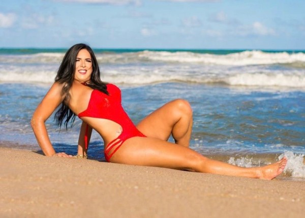 Trans Priscila caramelo cailente , completa Y dotada XXLL