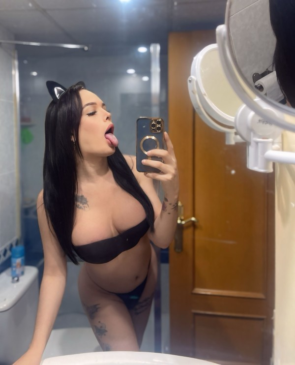 Fiestera chica viciosa morbosa muy discreta