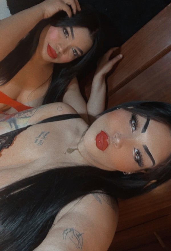 2 AMIGAS MUY GUARRAS LLUVIA FIESTA BDSM TAMBIEM SALIDAS LAS 24H