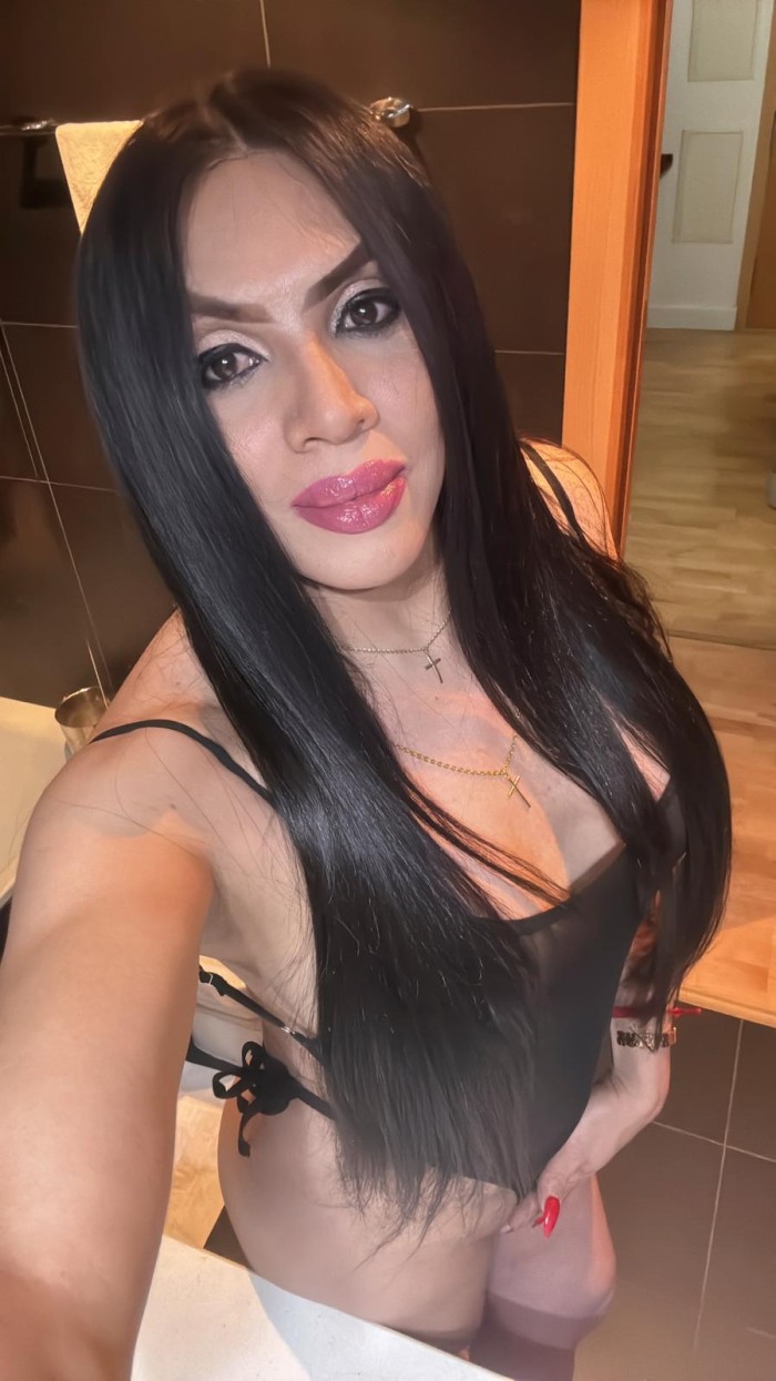 SENSUAL TRANS FIESTA A TOPE EN LEPANTO MONUMENTAL