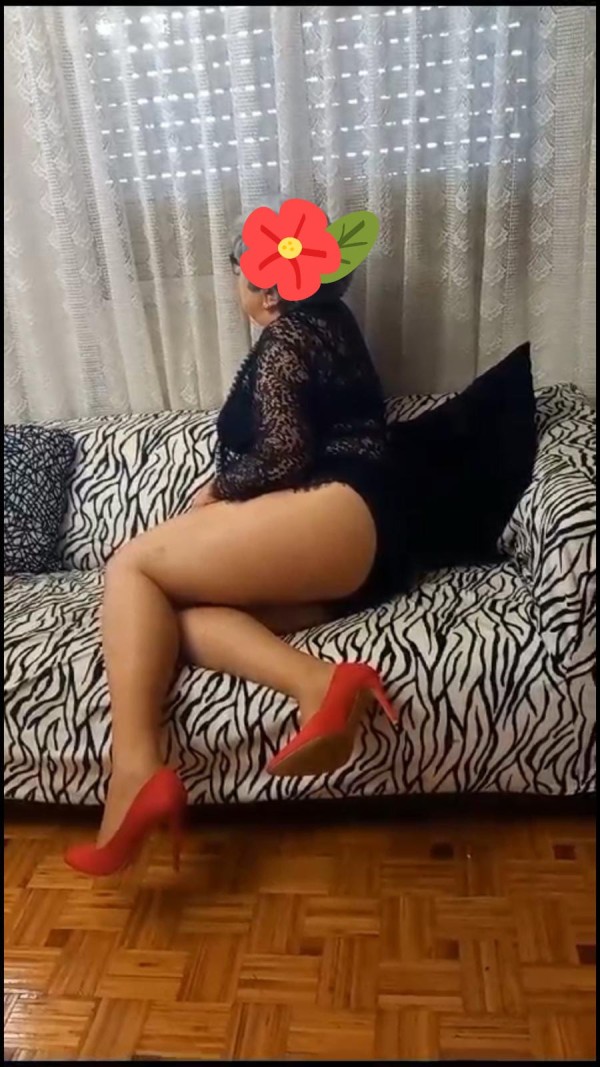 MADURITA ESPAÑOLA CON MUCHO ENCANTO,NOVEDAD EN PORRIÑO